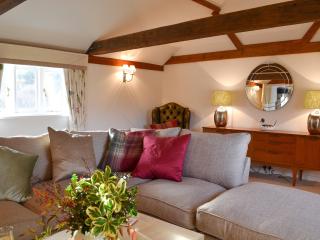 Maplehurst Barn Stables - Staplehurst - 1