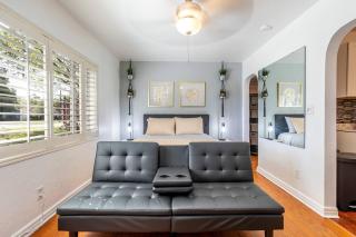 Bright 1br Fast Wi-fi Ideal For Work - Orlando - 0