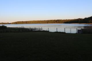 Przy jeziorze - 2