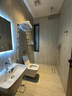3 غرف شقة راقية قريب البحر 3 bedroom high end apartment - Dammam - 9