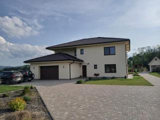 Villa Luxury Gallery Korytárky - Sarvašovci - 0