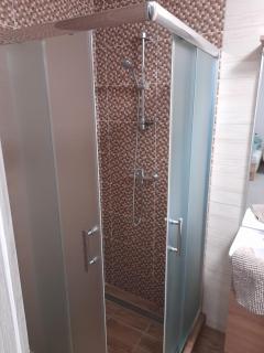 BB64 Apartmanház - 4