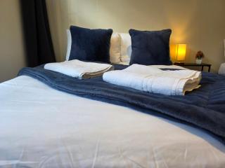 Modern Apartment 8 in Town Centre - Ipswich - 5