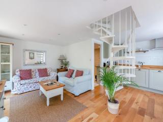 Candlewick Cottage - - 8