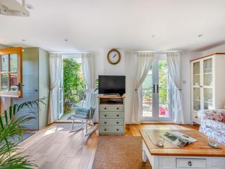 Candlewick Cottage - - 7