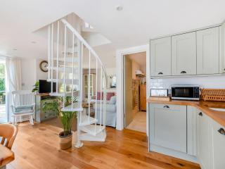 Candlewick Cottage - - 1