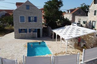 Modern stone villa for a perfect quiet holiday - Gornje Selo - 3