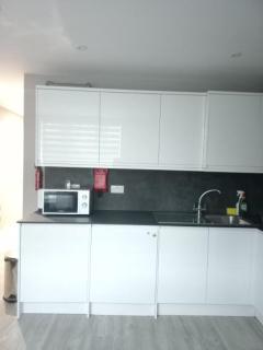 City Vibes Chic 1BR Flat with Style and Comfort - 5