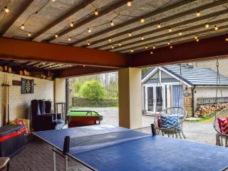 Dove House - - 1