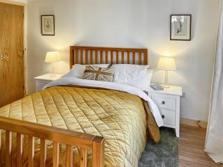 Island Lodge - Little Baddow - 6