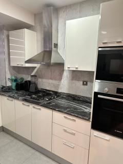 Luxury two bedroom apartment with gym and WIFI in VI - Lagos - 9