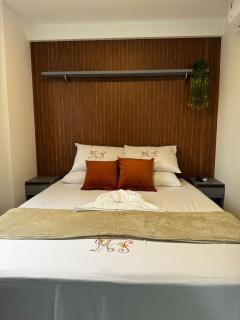 Flat Comfort com Piscina - 0
