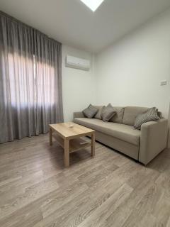 Stylish 2BR in City Center of Limassol - Limassol - 8