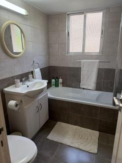 Stylish 2BR in City Center of Limassol - Limassol - 7