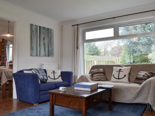 Sea Breezes - Totland - 7