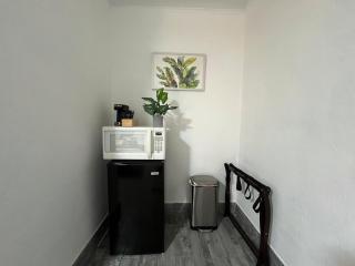 1 King Bed Unit With Shared Pool - Clearwater - 7