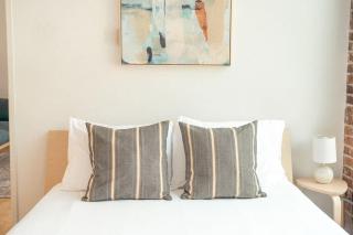Modern Downtown Luxury Condo Enger Lofts 222 - Duluth - 3