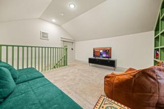 Downtown Bungalow with Hot Tub! - Weatherford - 5