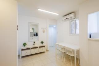 Luxury 2 Bedrooms Apartment in Tel Aviv- Renovated, 8Min walk to the Beach - Tel Aviv - 4