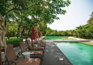 Apartment with Private Terrace, Pool and Beach Club Access - 8