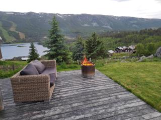 Charming Cabin Near Hallingskarvet Ski Center, Cozy and Inviting! - Skoro - 1
