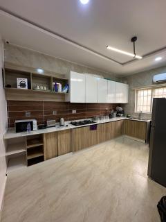 Very Cosy Four Bed Terrace Duplex Home - Lekki - 9