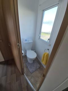 Lyon's Robin Hood Rhyl 8 Berth Caravan - Rhyl - 5