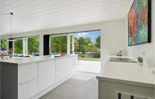 7 Bedroom Lovely Home In Ebeltoft - 5