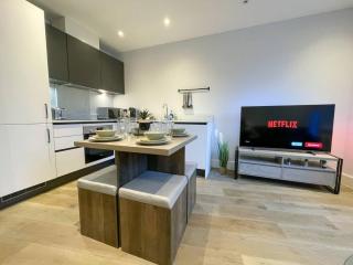 Sleek Comfortable Chelmsford Apartment - Chelmsford - 2