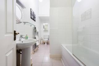 Heart of Ealing Apartment With Garden - Londra - 7