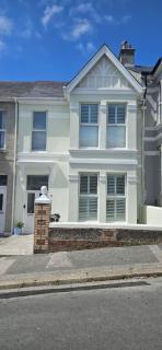 Beautiful Victorian Home - Plymouth - 8