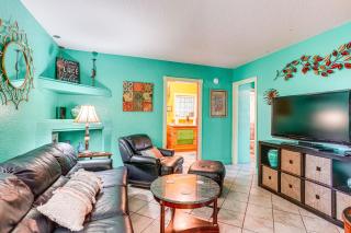 Near Tampa Attractions Boho Bungalow on 20 Acres! - Lutz - 6