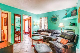 Near Tampa Attractions Boho Bungalow on 20 Acres! - Lutz - 7