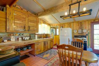 Glamping-Style Cabin on 20-Acre Farm Near Lutz! - Land O' Lakes - 8