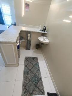 3BR-2Bath Apart near to Museum Of Civilization with Balcony & Baby Crib - Il Cairo - 5