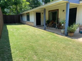 2bd 1bth place in Arlington Centrally located in DFW and conveniently located near Cowboy's Stadium - Arlington - 9