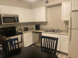 2bd 1bth place in Arlington Centrally located in DFW and conveniently located near Cowboy's Stadium - Arlington - 6