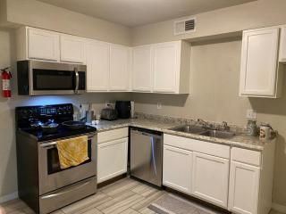 2bd 1bth place in Arlington Centrally located in DFW and conveniently located near Cowboy's Stadium - Arlington - 1