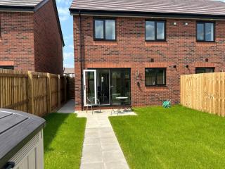 Cheshire Retreat: Modern 3BR with Garden - Congleton - 5