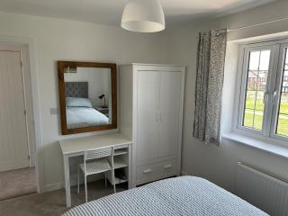 Cheshire Retreat: Modern 3BR with Garden - Congleton - 3