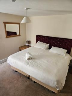 Kings Arms pub - Cleobury Mortimer - 6