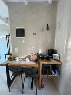 Boutique Eptalofos 2 15min from airport and sea - Kouvarás - 1