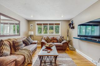 Sanctuary In The Woods - East Falmouth - 1