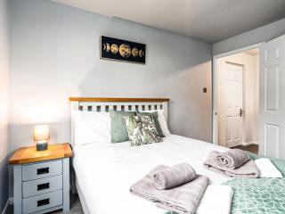 Plum Tree House - Dore - 1