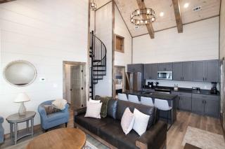 Winding Down: Modern Cabin Retreat - Pigeon Forge - 5