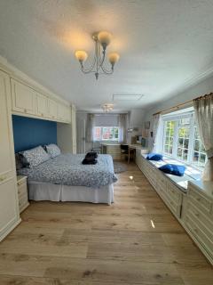 Sherrington Cottage 1 minute walk to Frintons blue flag beach Sleeps up to 8 - Frinton-on-Sea - 9