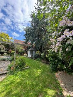 Sherrington Cottage 1 minute walk to Frintons blue flag beach Sleeps up to 8 - Frinton-on-Sea - 4