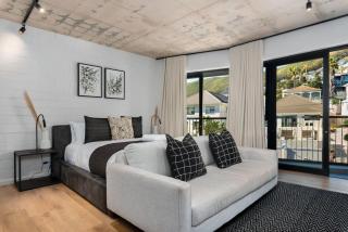 Gorgeous Sea Point Apartment - 0