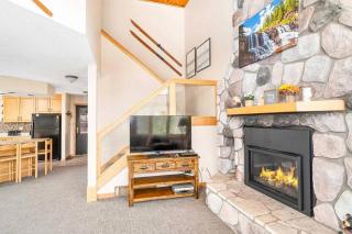 Lutsen Executive Townhome Ski in out Full Resort Amenities - Lutsen - 6
