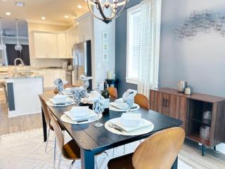 Blue Hideaway King Master Chefs Kitchen Near DT Beaches - Sint-Petersburg - 6